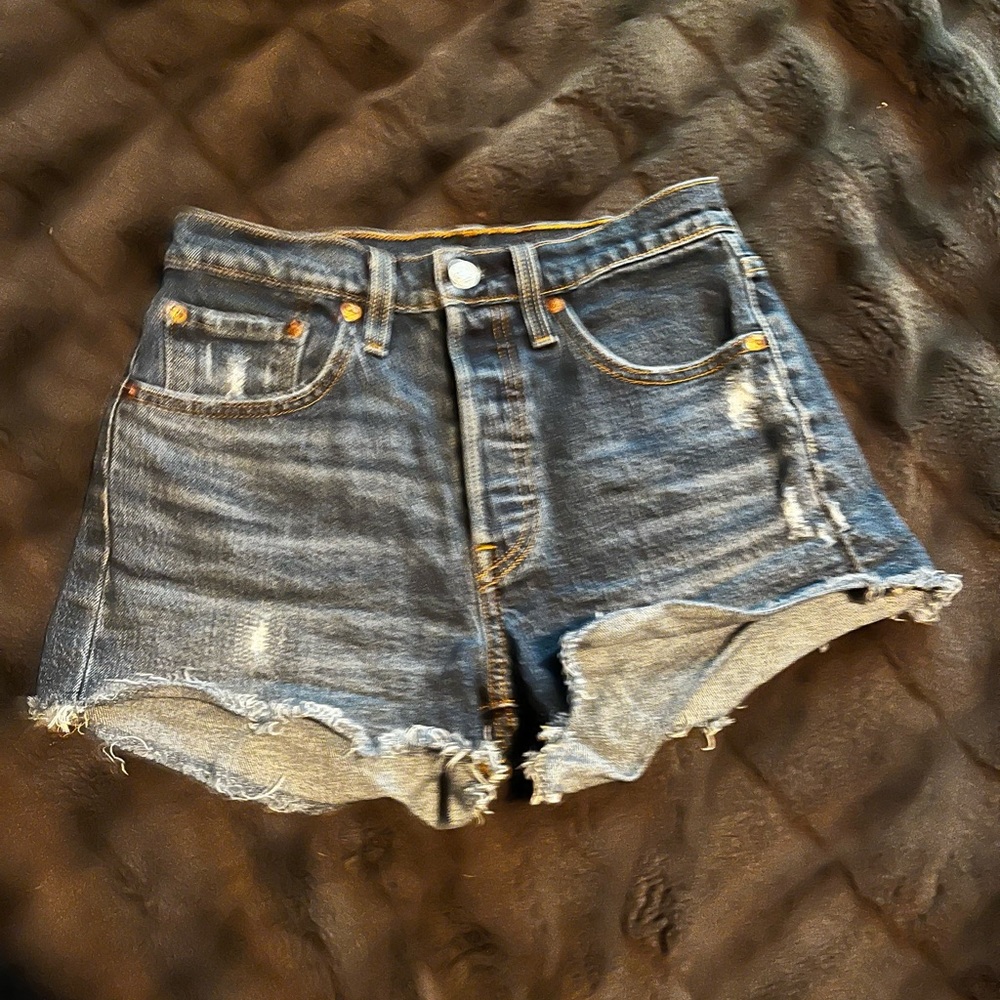 Levi’s 501 Button Fly Cut Off Jean Shorts Size 26